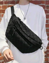 Load image into Gallery viewer, BIG FANNY PACK