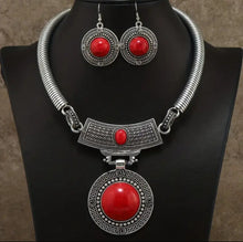 Load image into Gallery viewer, EUROPEAN NECKLACE SET