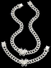 Load image into Gallery viewer, BUTTERFLY RHINESTONE PENDANT NECKLACE SET