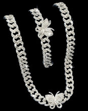 Load image into Gallery viewer, BUTTERFLY RHINESTONE PENDANT NECKLACE SET