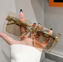 Load image into Gallery viewer, GLAM LUXE SUNGLASSES