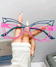 Load image into Gallery viewer, VOGUE VIXEN EYEWEAR