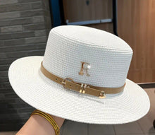Load image into Gallery viewer, WIDE BRIM STRAW HAT