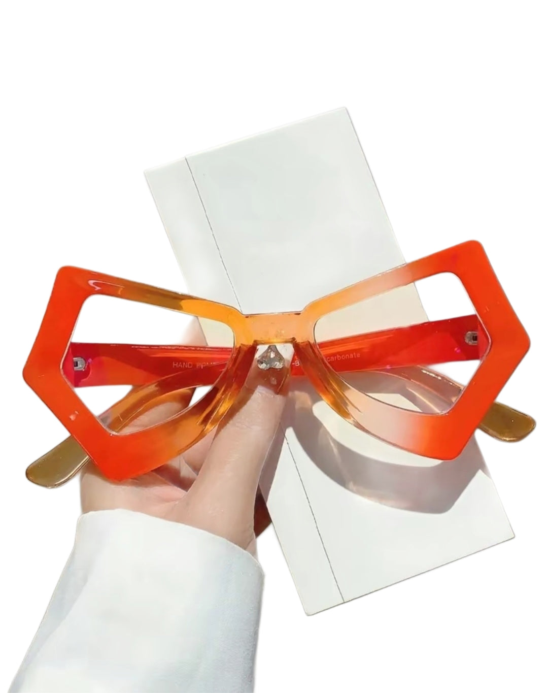 BUTTERFLY FRAME GLASSES
