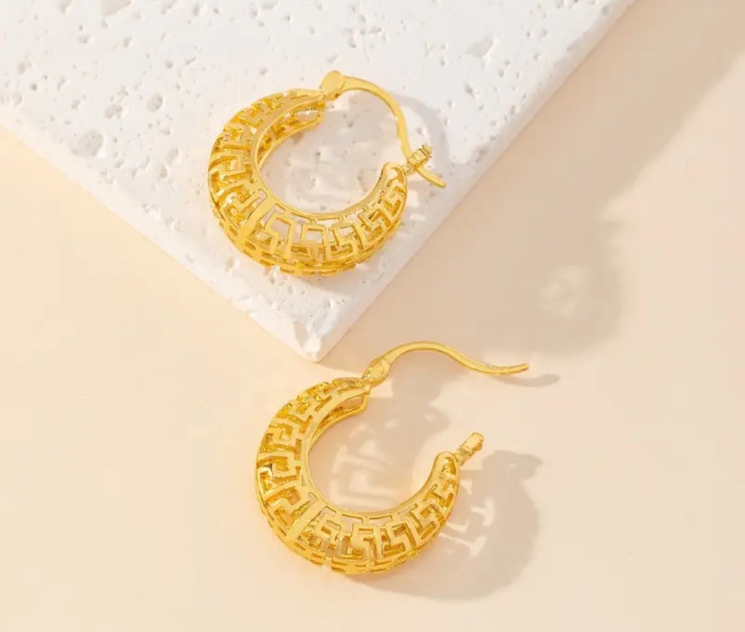 CHUCKY HOOP EARRINGS