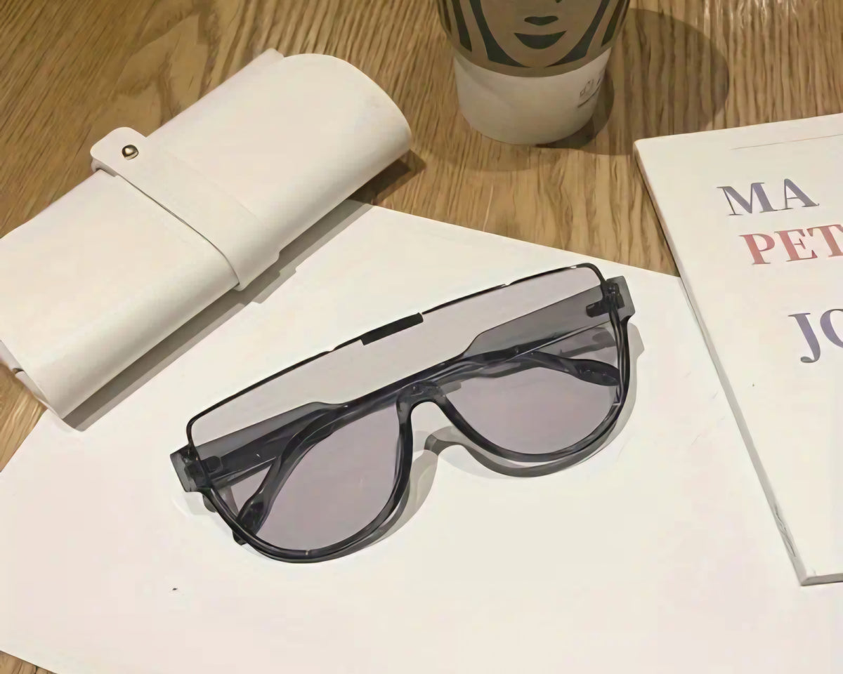 FLAT TOP SUNGLASSES
