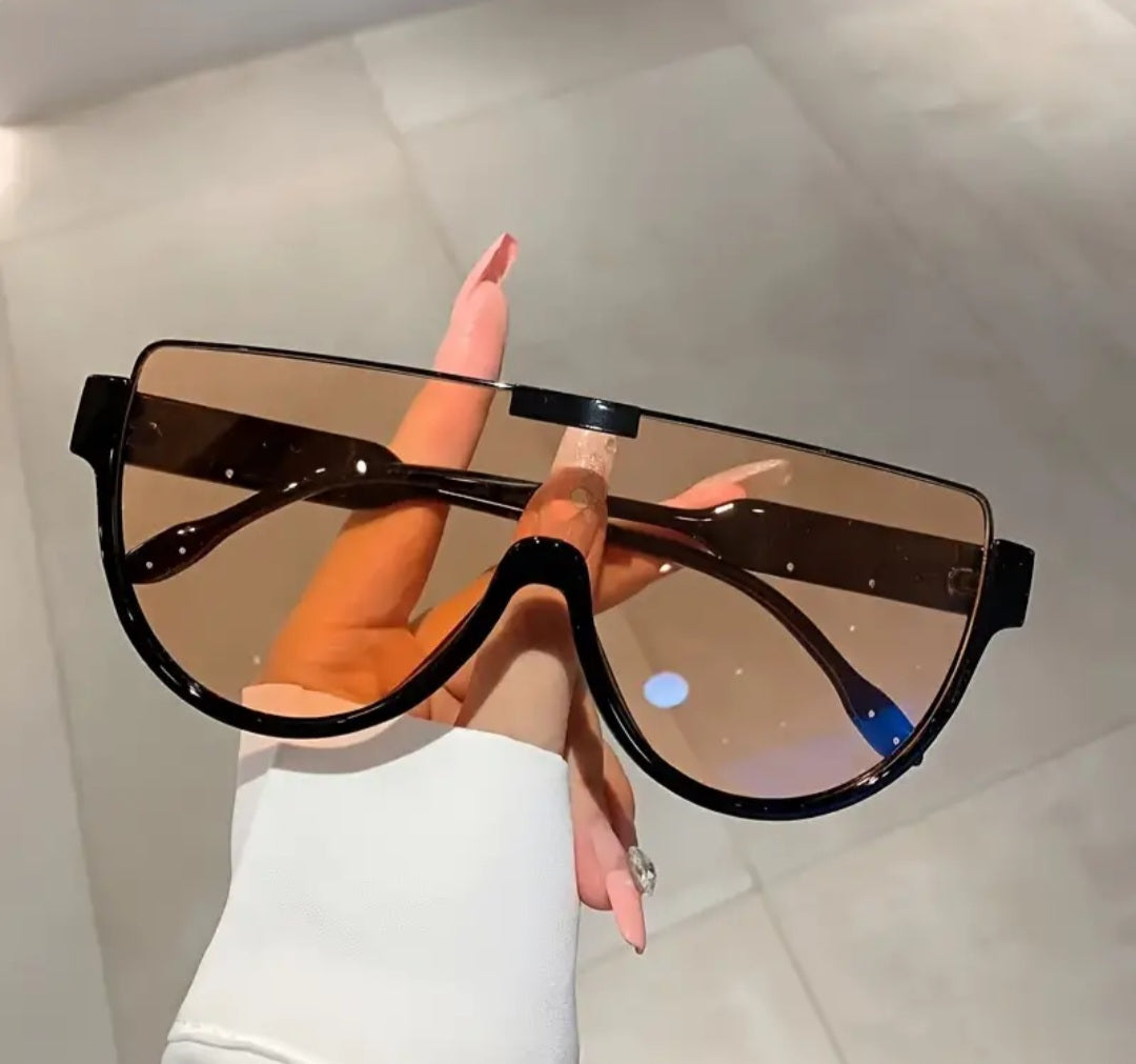 FLAT TOP SUNGLASSES