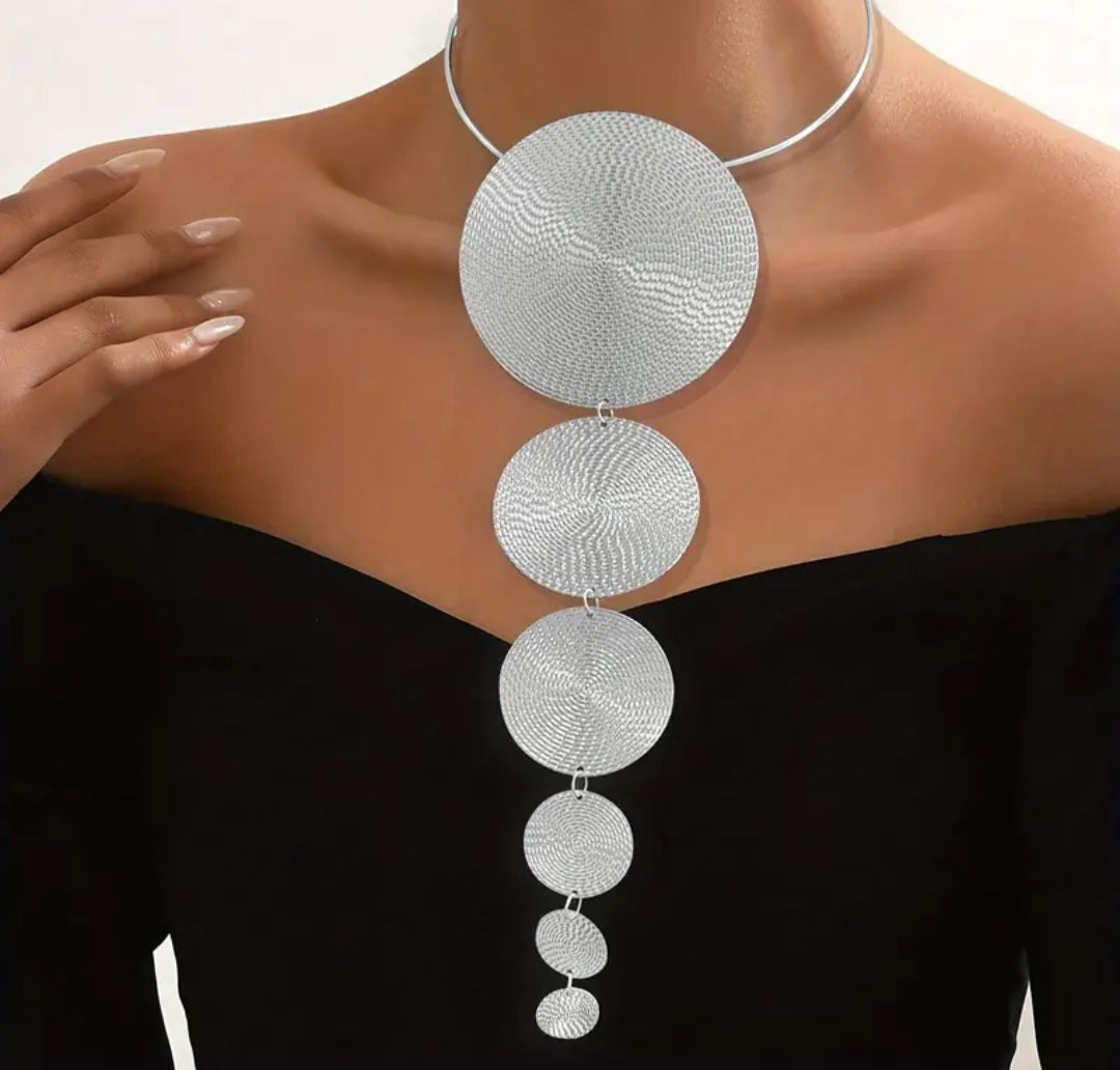 GEOMETRIC NECKLACE