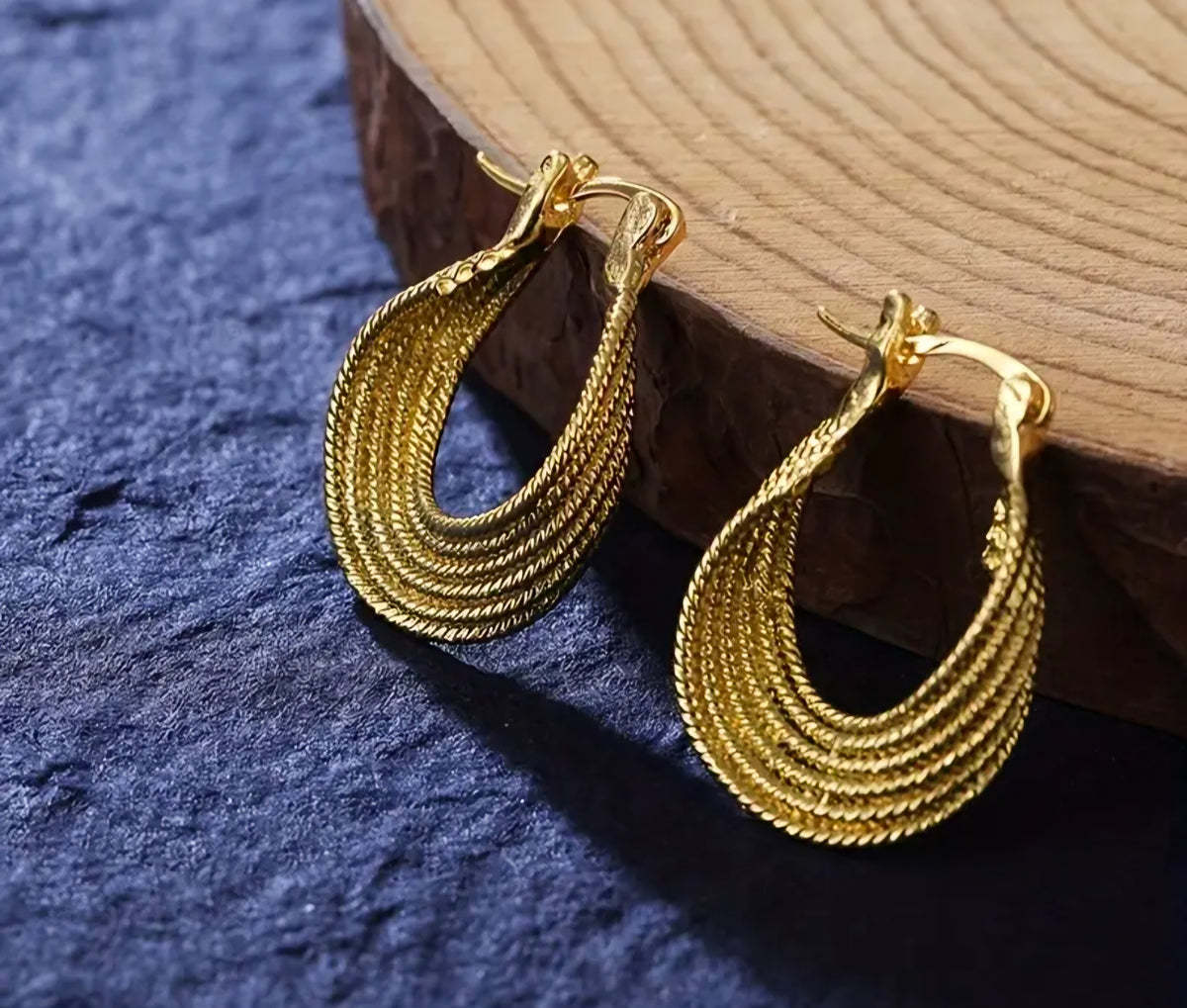 GOLDEN TWIST HOOP EARRINGS