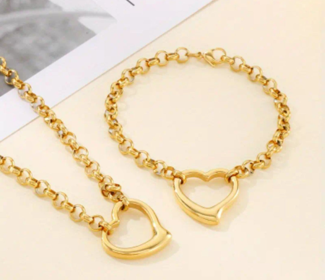 HEART PENDANT NECKLACE SET