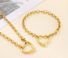 Load image into Gallery viewer, HEART PENDANT NECKLACE SET
