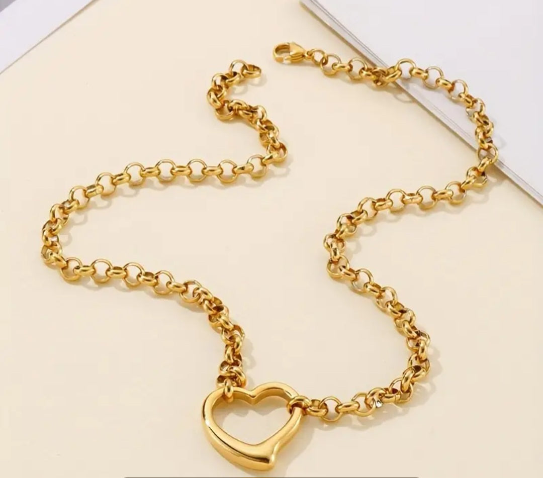 HEART PENDANT NECKLACE SET