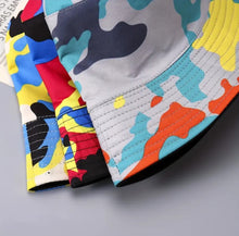 Load image into Gallery viewer, REVERSIBLE CAMO BUCKET HAT
