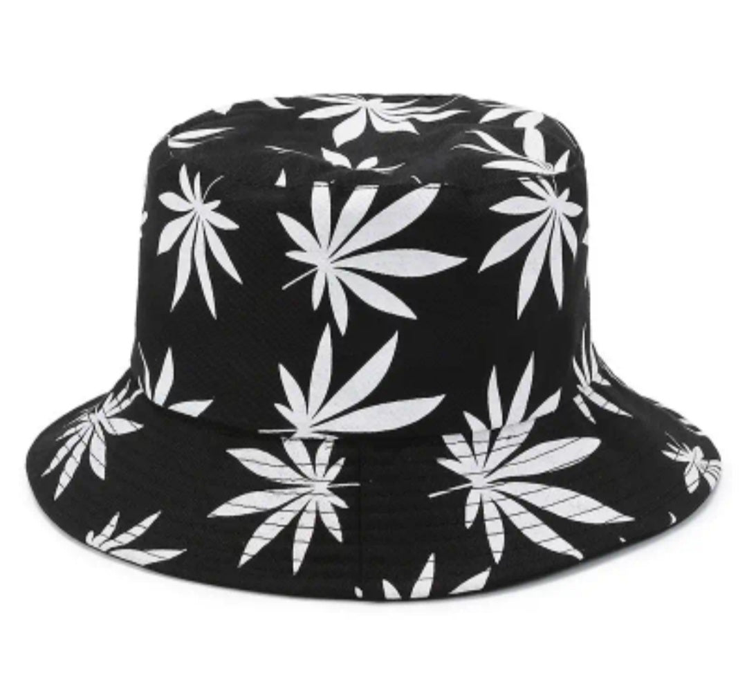 REVERSIBLE WEED BUCKET HAT