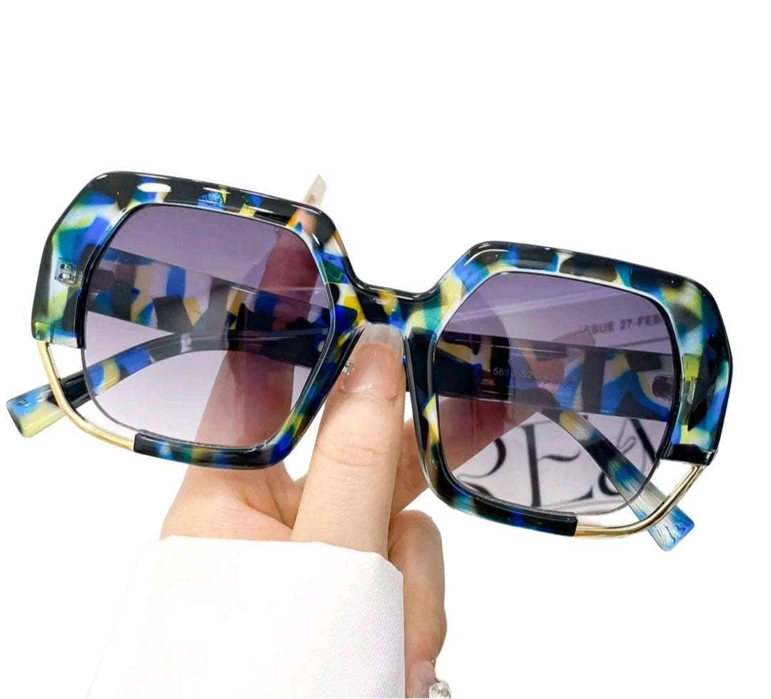 REIGN SUPREME SUNGLASSES