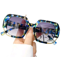 Load image into Gallery viewer, REIGN SUPREME SUNGLASSES
