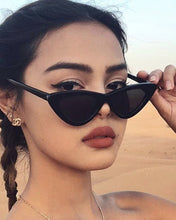 Load image into Gallery viewer, CAT EYE SUNGLASSES
