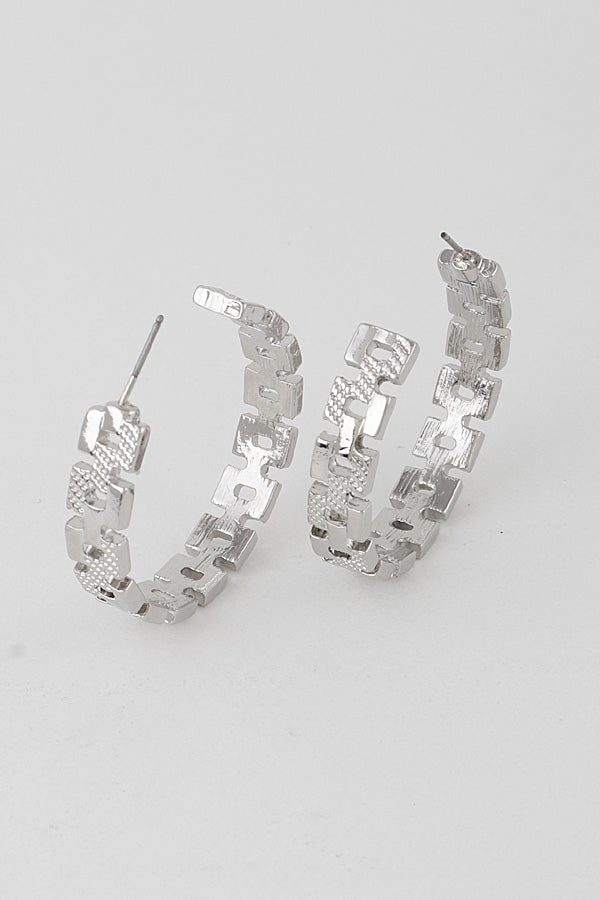 SQUARE PATTER HOOP EARRINGS