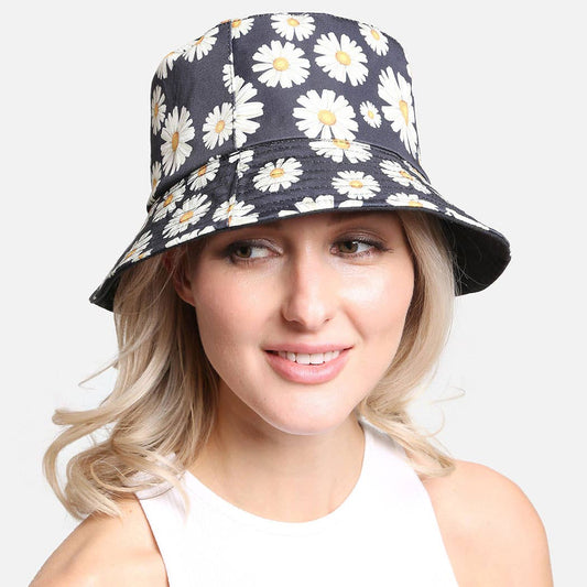 REVERSIBLE DAISY BUCKET HAT