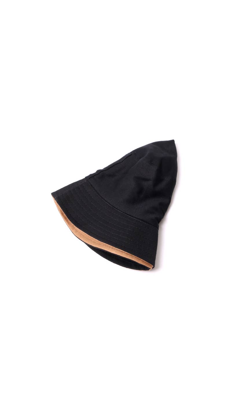 TAN/BLACK REVERSIBLE BUCKET HAT