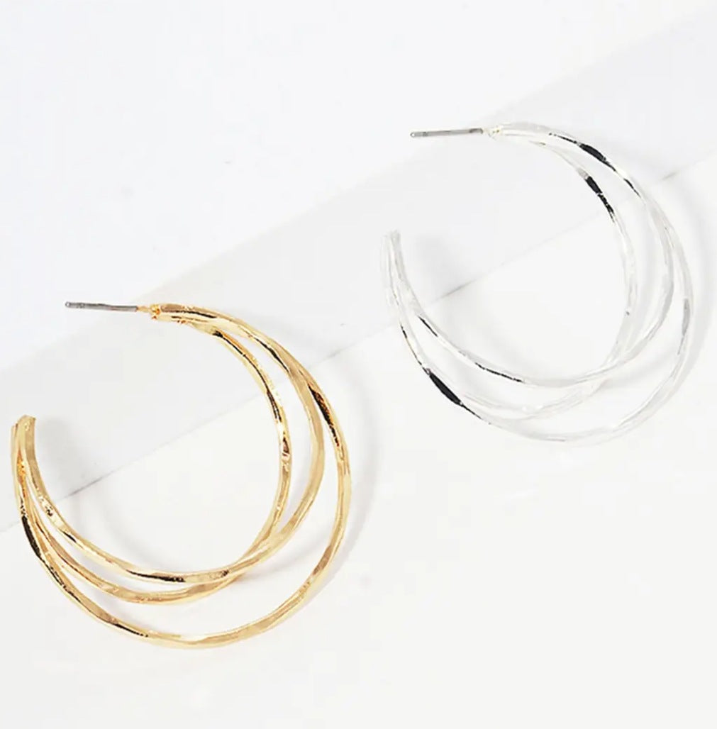 LAYERED HOOP EARRINGS & TWISTED CUFF BRACELET SET