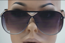 Load image into Gallery viewer, V-SWAG AVIATOR SHADES
