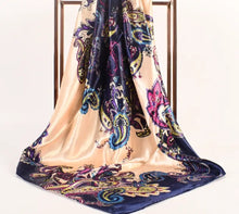 Load image into Gallery viewer, PAISLEY PRINT SCARF
